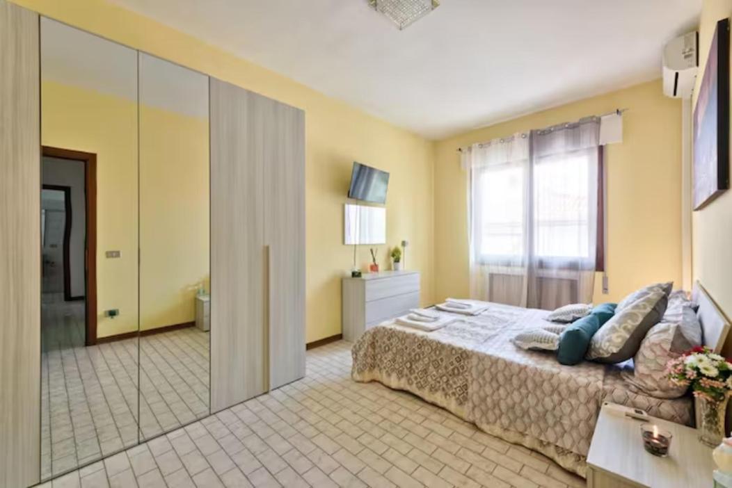 Venice Miramare Residence เมสเตร ภายนอก รูปภาพ