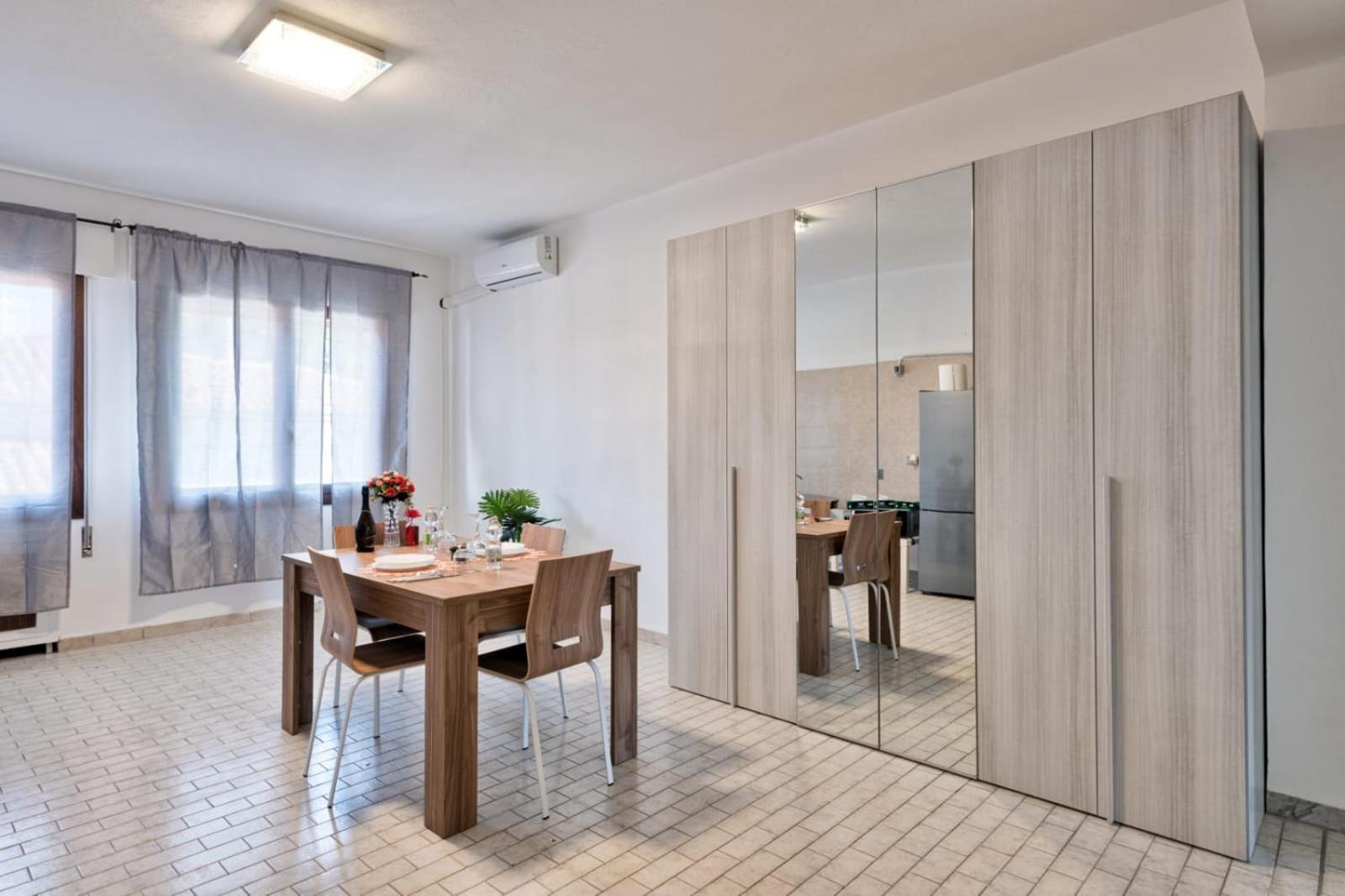 Venice Miramare Residence เมสเตร ภายนอก รูปภาพ